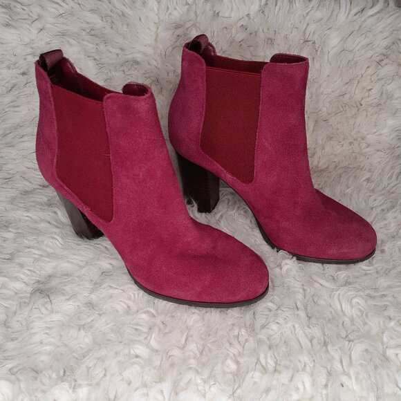 Michael Kors Women's Evaline Heeled Suade Bootie, Berry 7M NWOT - Picture 1 of 7